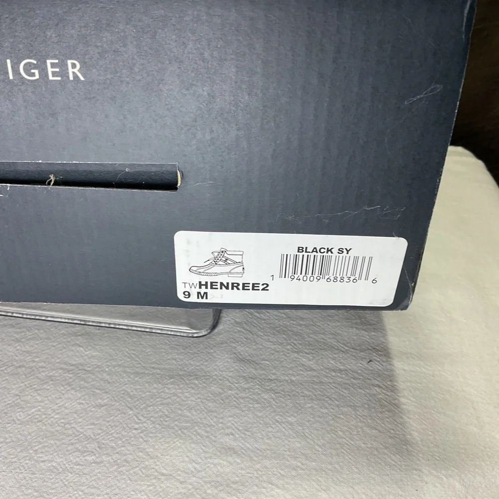 Tommy Hilfiger Womens Henree 2 Duck Boots Stylish & Comfy Size 9 Black/Gray - Picture 8 of 10